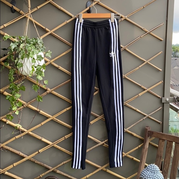 Adidas Original Black Stripped Joggers/leggings